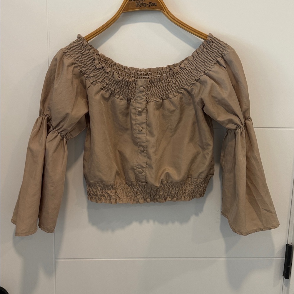Boohoo Tan crop top size 2